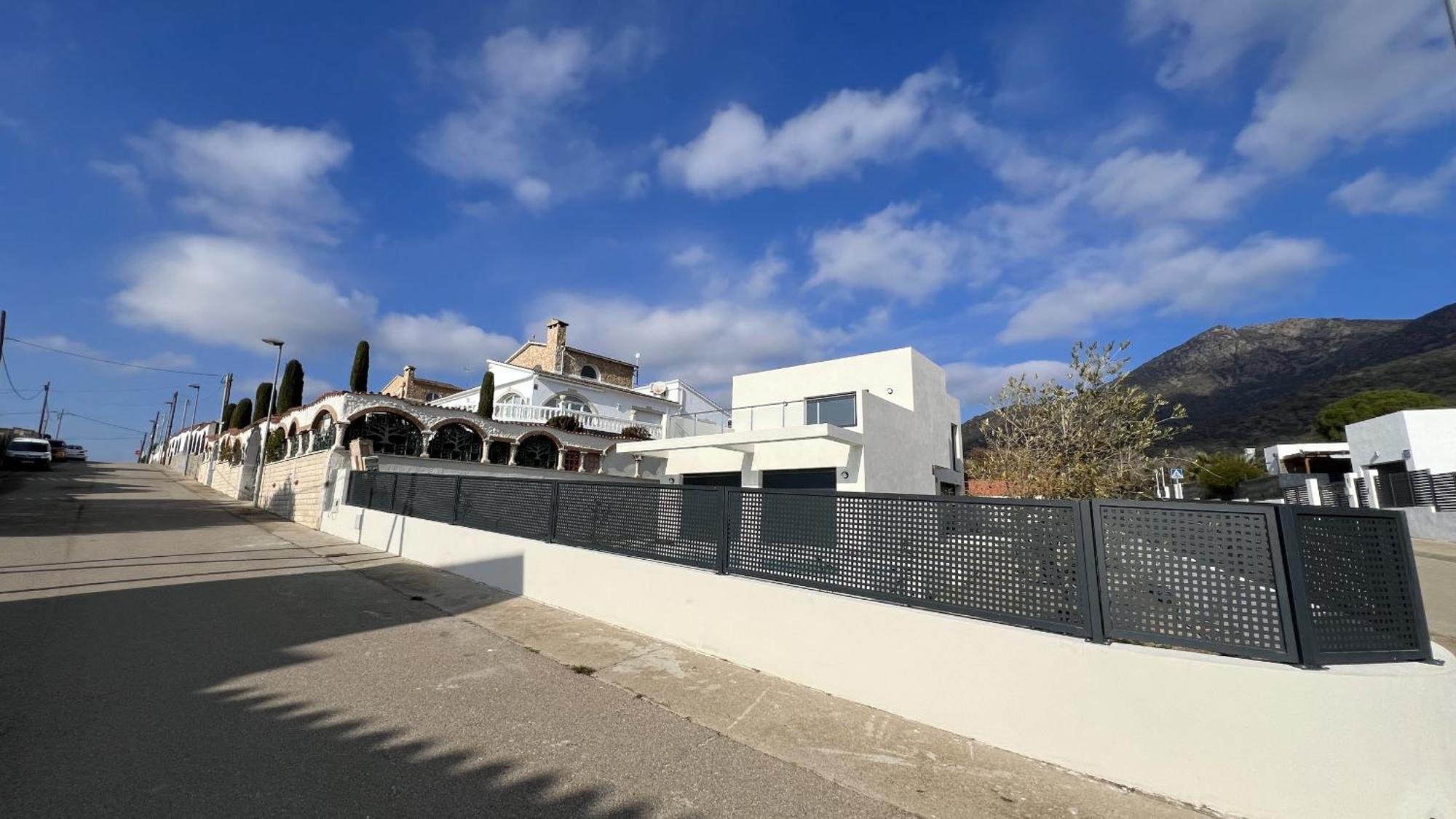 Casa Moderna Roses Con Piscina Y Jardin Mas Bosca, Roses Villa Palau Saverdera Ngoại thất bức ảnh